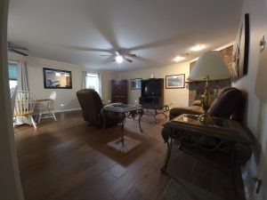 Freedom Ranch Properties - Arkansas - Military accommodations or crashpad near the Little Rock Airforce base in Jacksonville, Arkansas. - Living Room