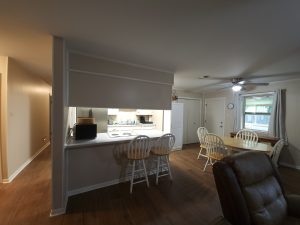 Freedom Ranch Properties - Arkansas - Military accommodations or crashpad near the Little Rock Airforce base in Jacksonville, Arkansas. - Kitchen Bar and Dining Area